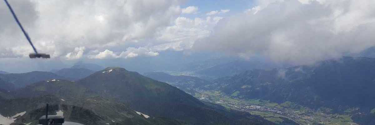 Flugwegposition um 13:25:21: Aufgenommen in der Nähe von Trieben, Österreich in 2251 Meter
